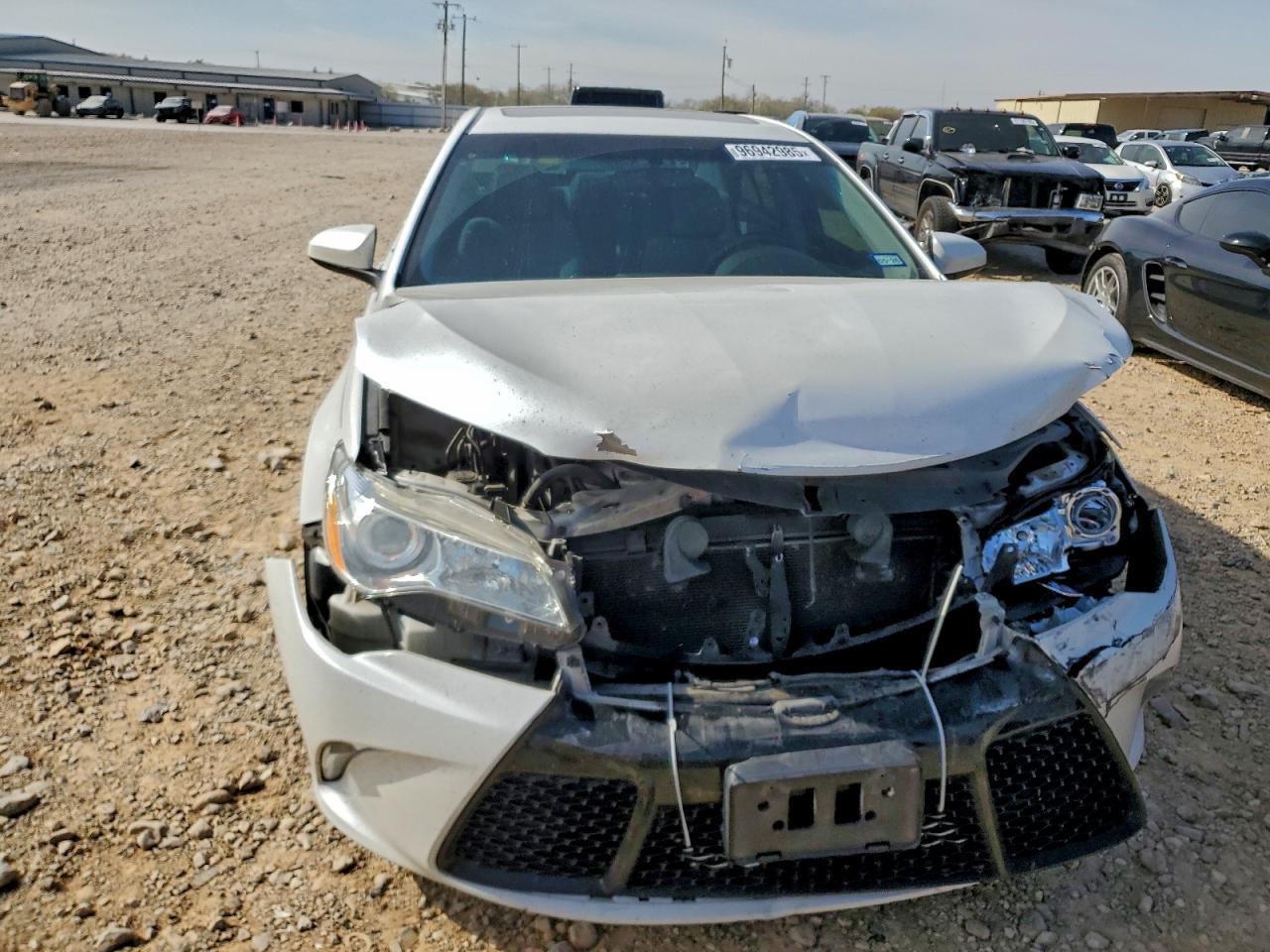2017 TOYOTA CAMRY LE photo 9