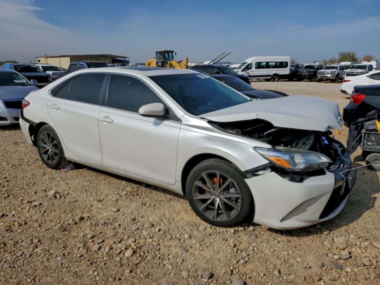 2017 TOYOTA CAMRY LE photo 7