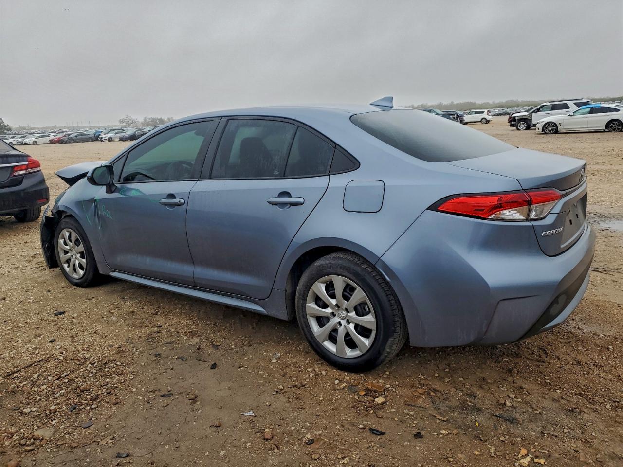 2020 TOYOTA COROLLA LE photo 3