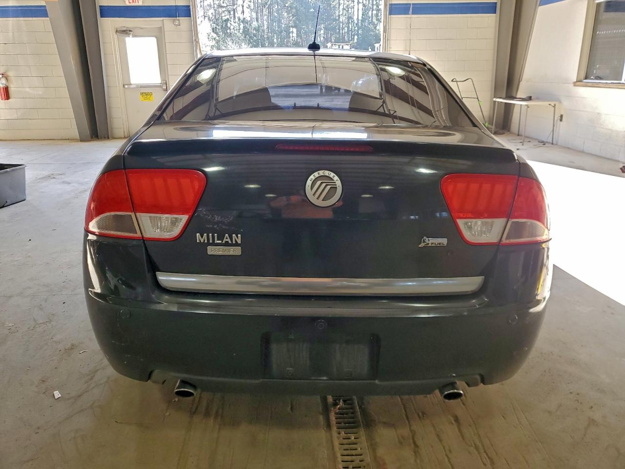 2010 MERCURY MILAN PREMIER photo 11