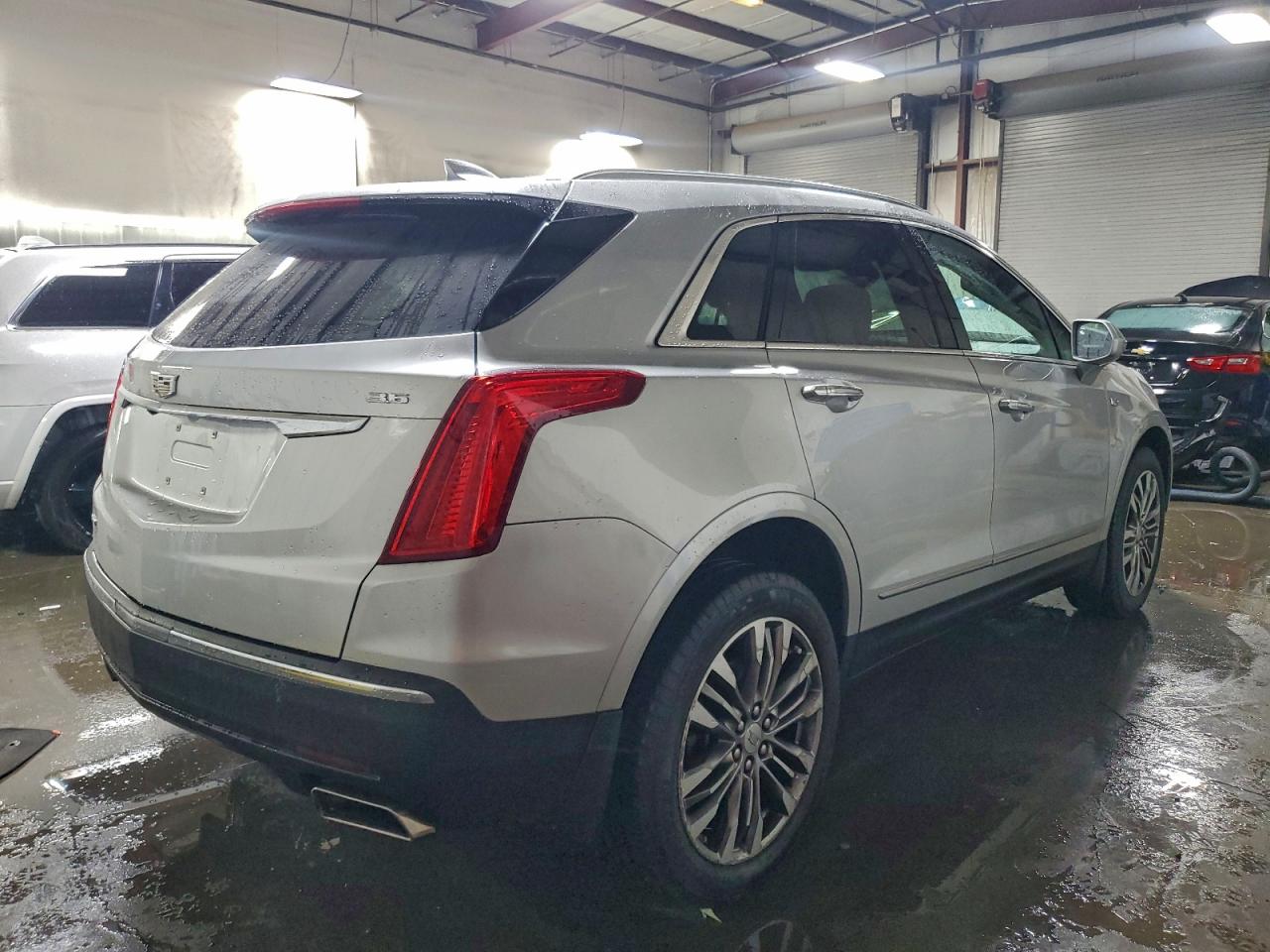 2018 CADILLAC XT5 PREMIUM LUXURY photo 3