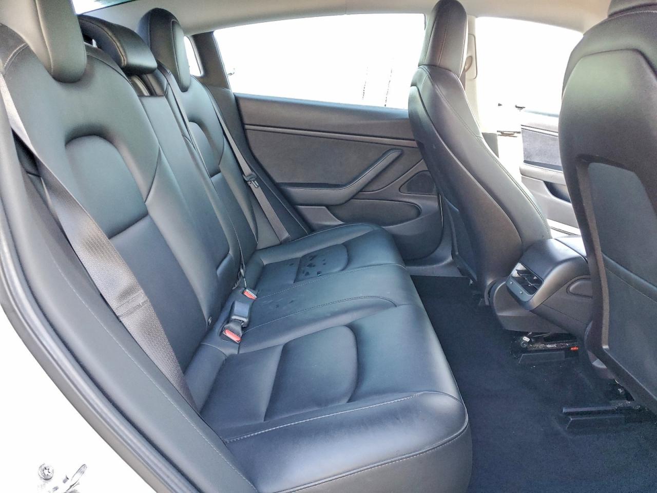 2019 TESLA MODEL 3 photo 28