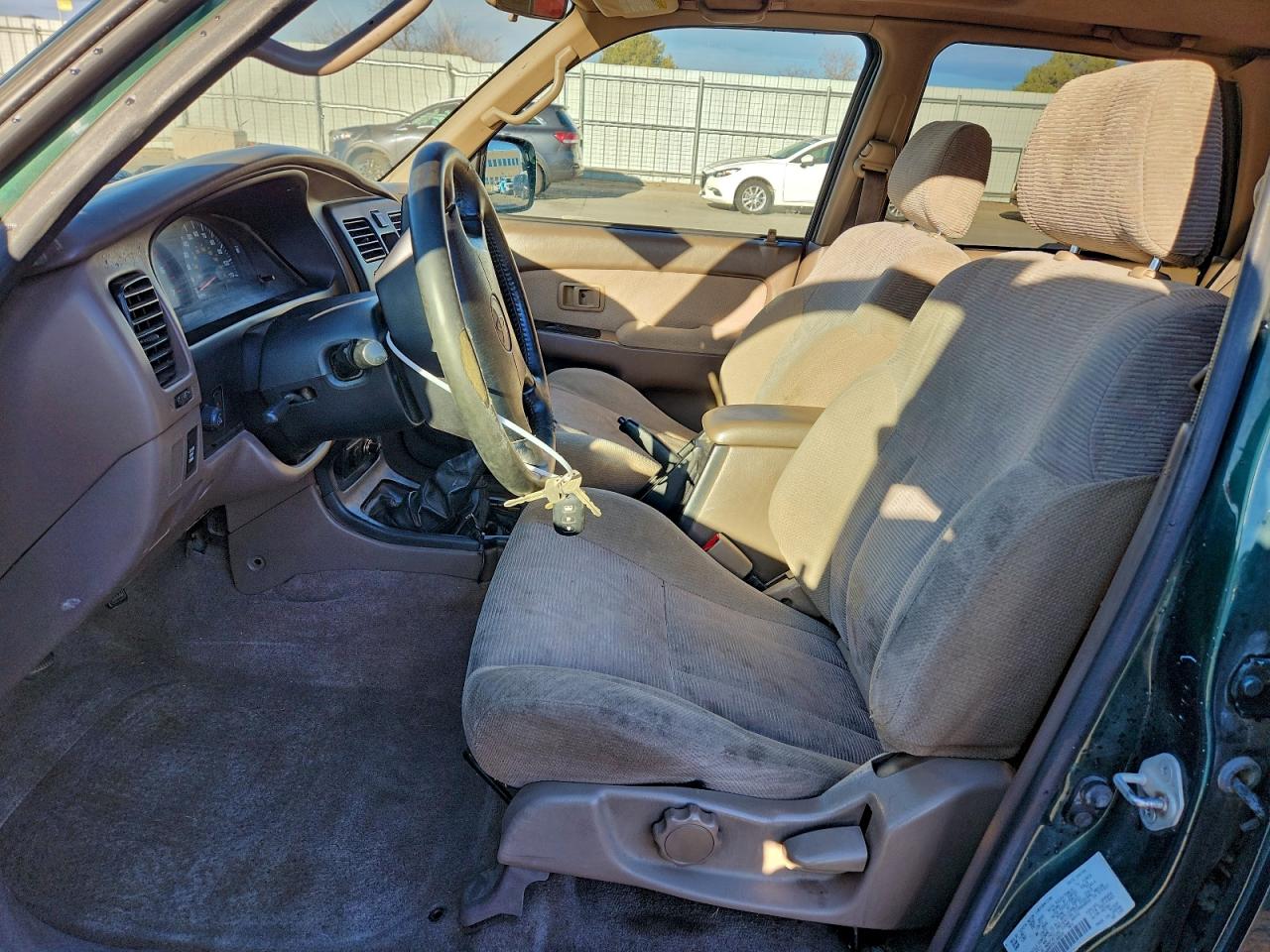 1999 TOYOTA 4RUNNER SR5 photo 19