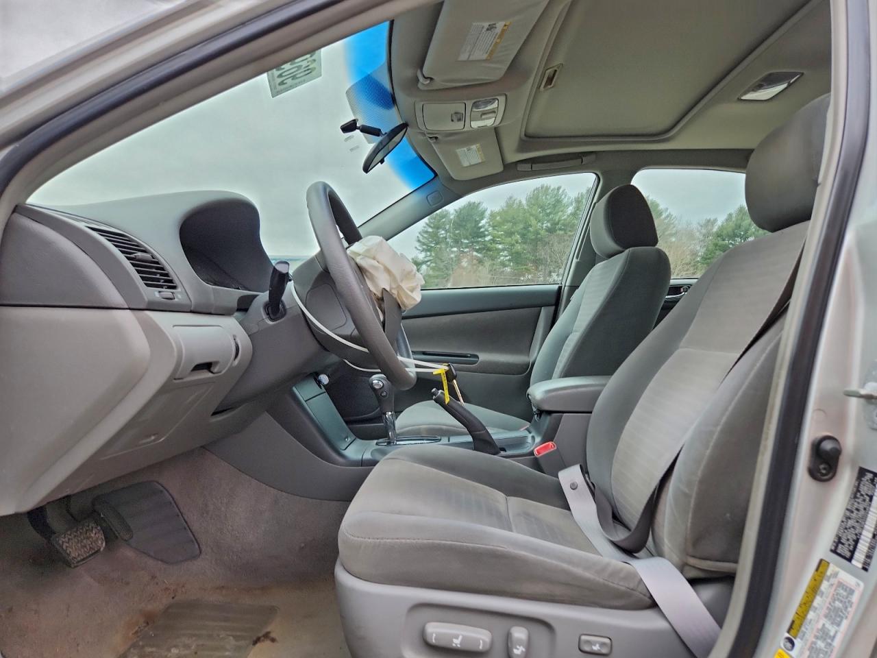 2005 TOYOTA CAMRY LE photo 19