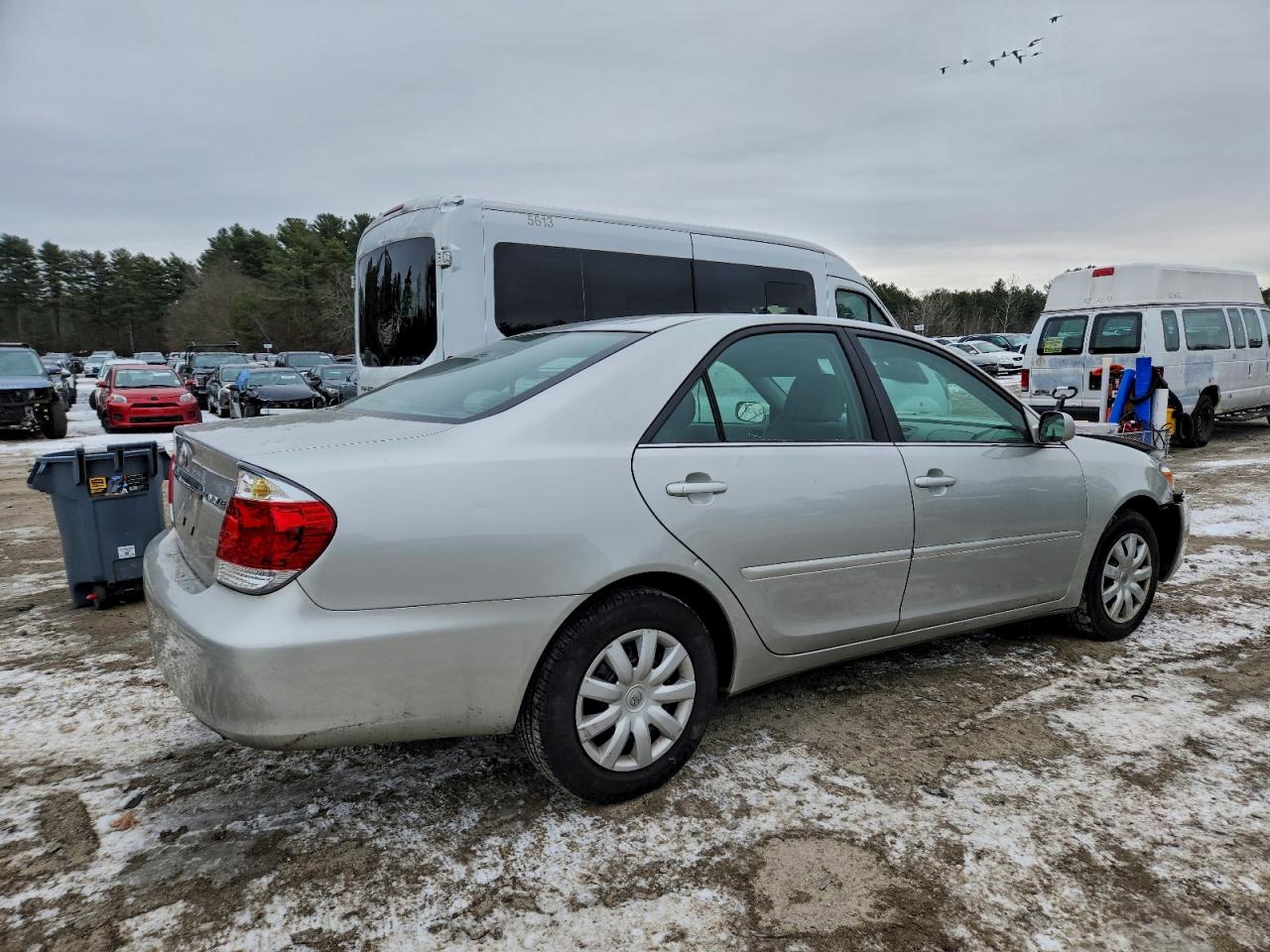 2005 TOYOTA CAMRY LE photo 7
