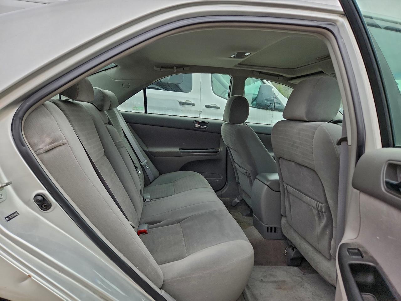 2005 TOYOTA CAMRY LE photo 28