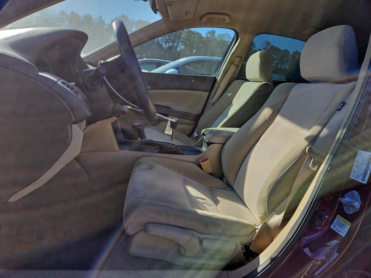 2010 HONDA ACCORD LX photo 13
