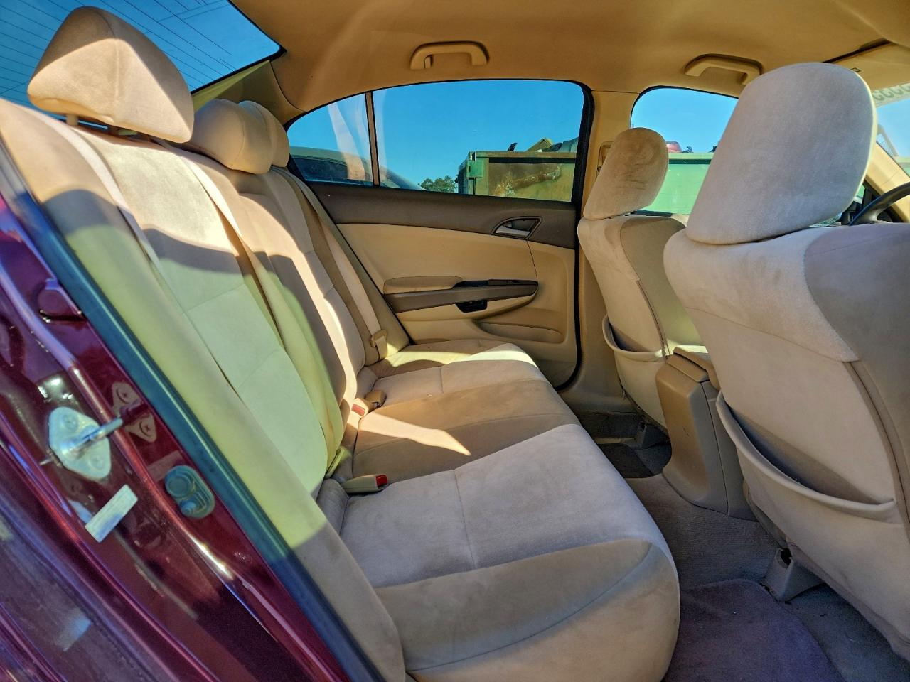 2010 HONDA ACCORD LX photo 19