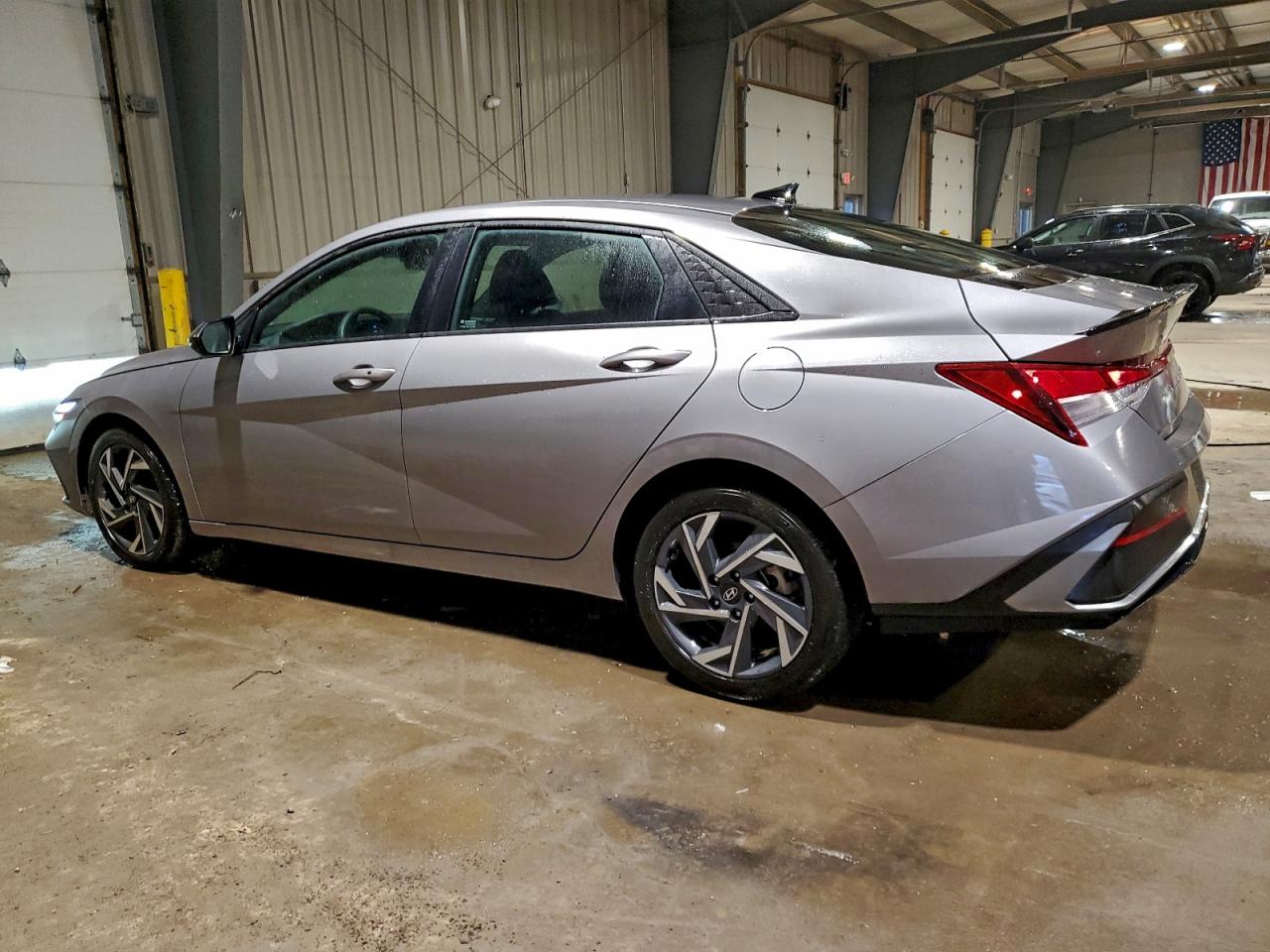 2025 HYUNDAI ELANTRA SEL SPORT photo 2