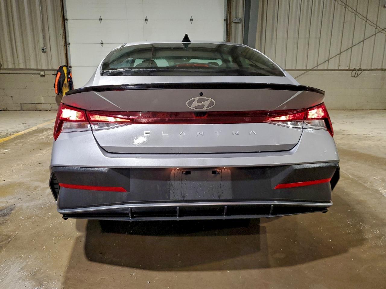 2025 HYUNDAI ELANTRA SEL SPORT photo 6