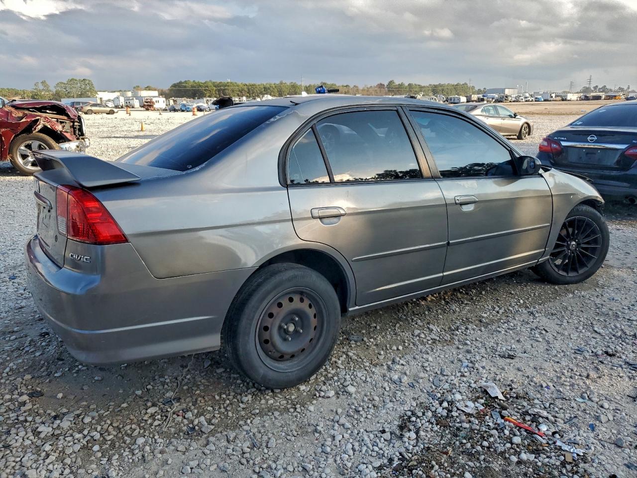 2004 HONDA CIVIC LX photo 3