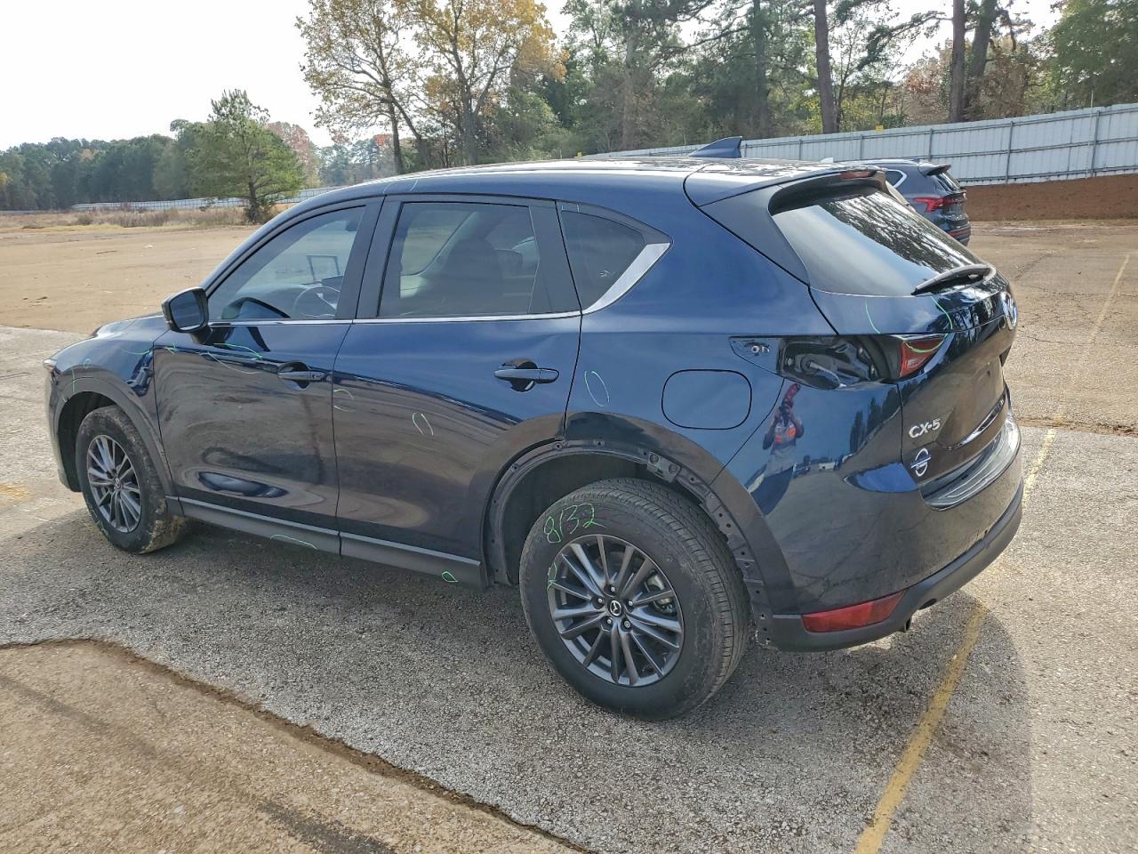 2021 MAZDA CX-5 TOURING photo 2