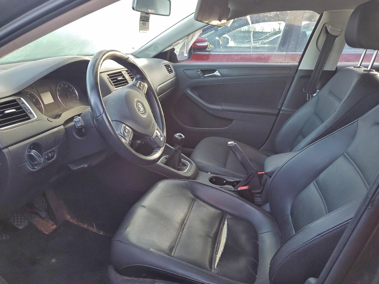 2012 VOLKSWAGEN JETTA SE photo 19