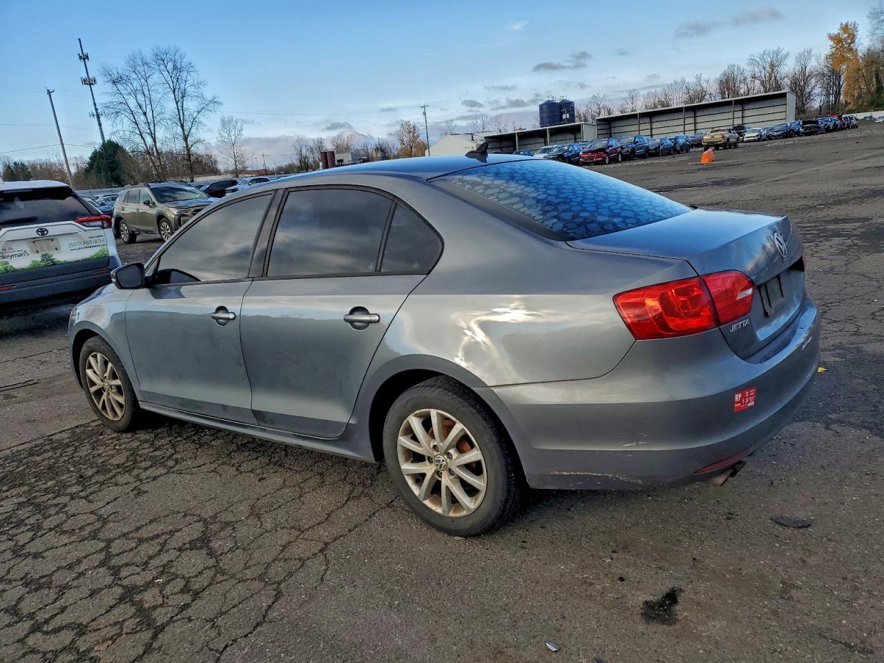2012 VOLKSWAGEN JETTA SE photo 4