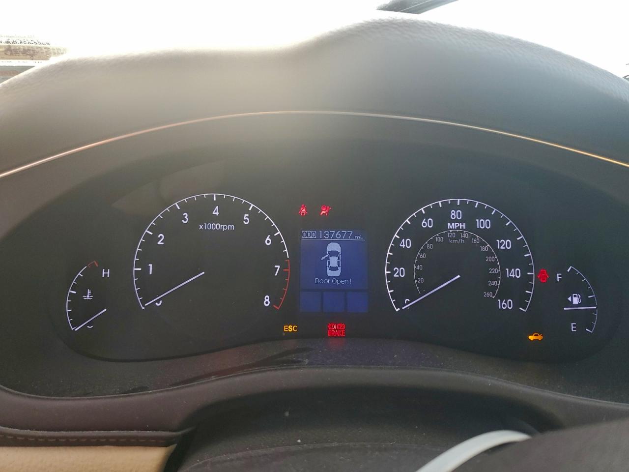 2013 HYUNDAI GENESIS 3.8L photo 17