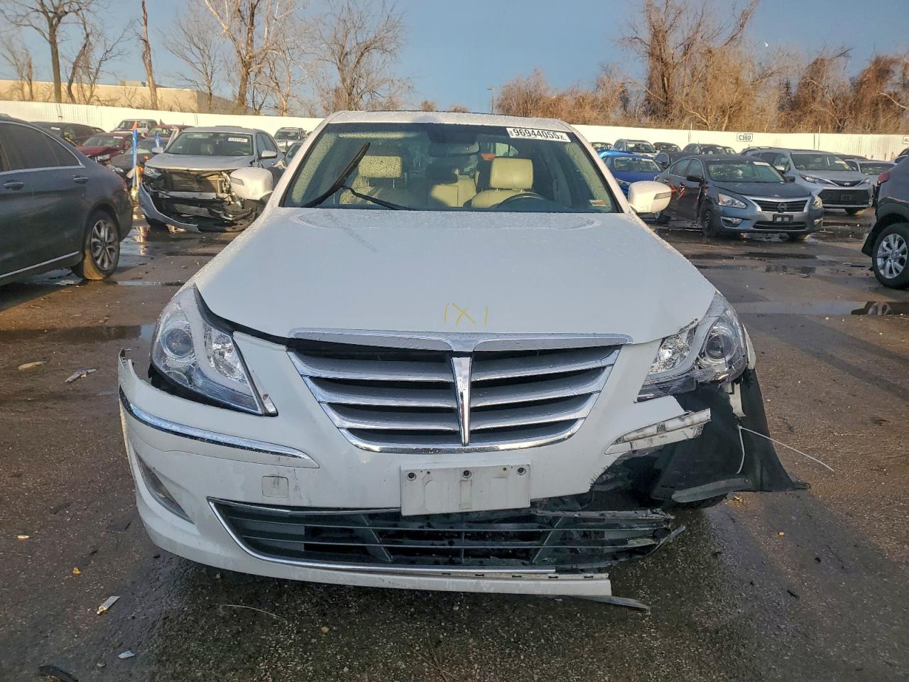 2013 HYUNDAI GENESIS 3.8L photo 9