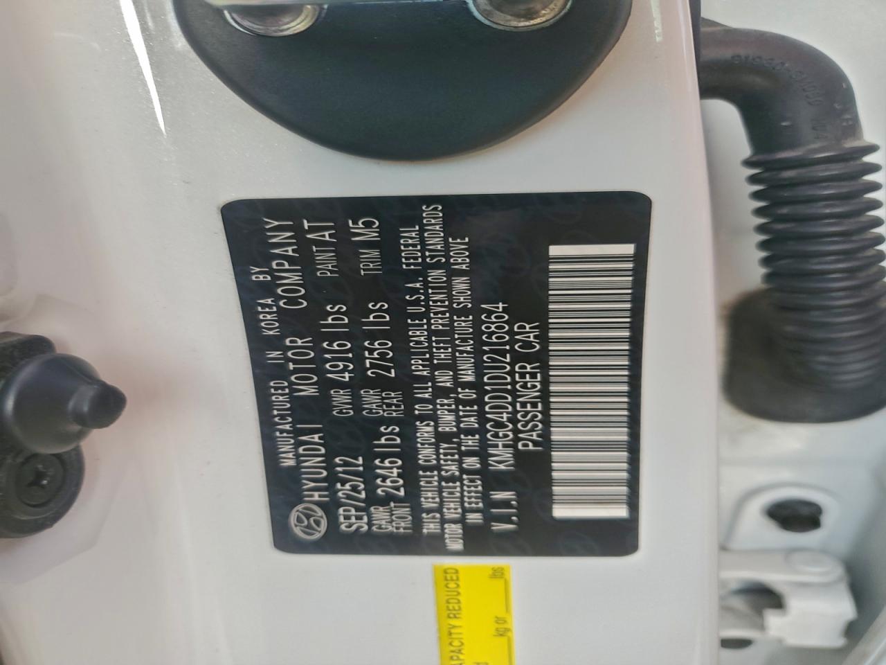 2013 HYUNDAI GENESIS 3.8L photo 23