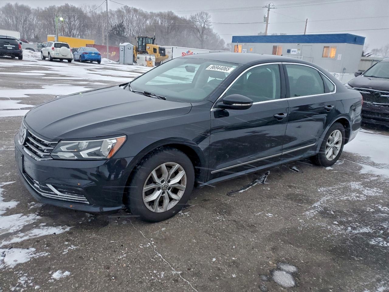 2017 VOLKSWAGEN PASSAT