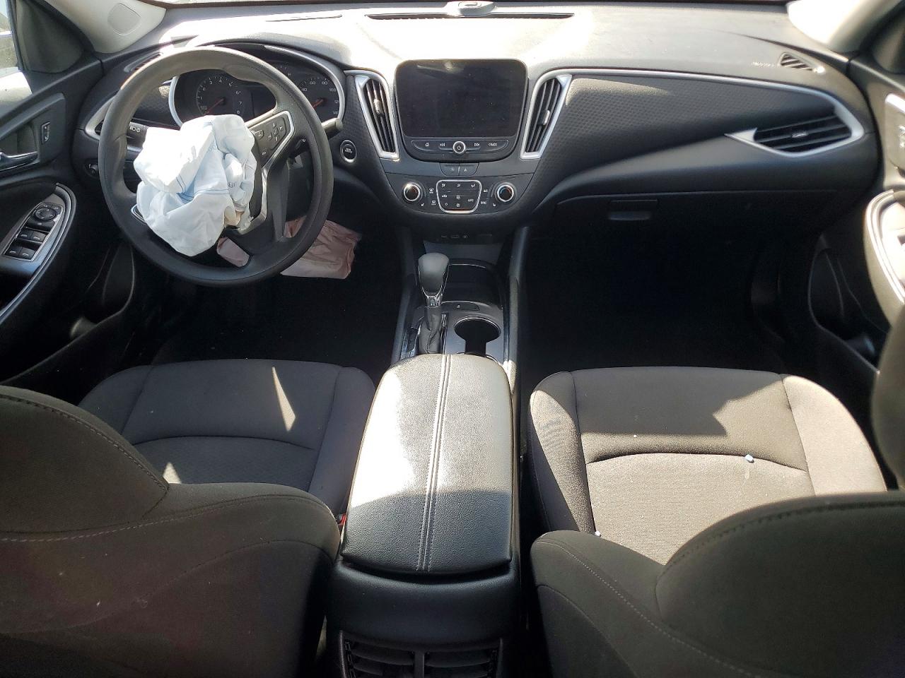 2023 CHEVROLET MALIBU LT photo 8