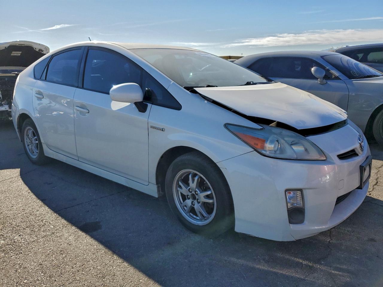 2010 TOYOTA PRIUS photo 4