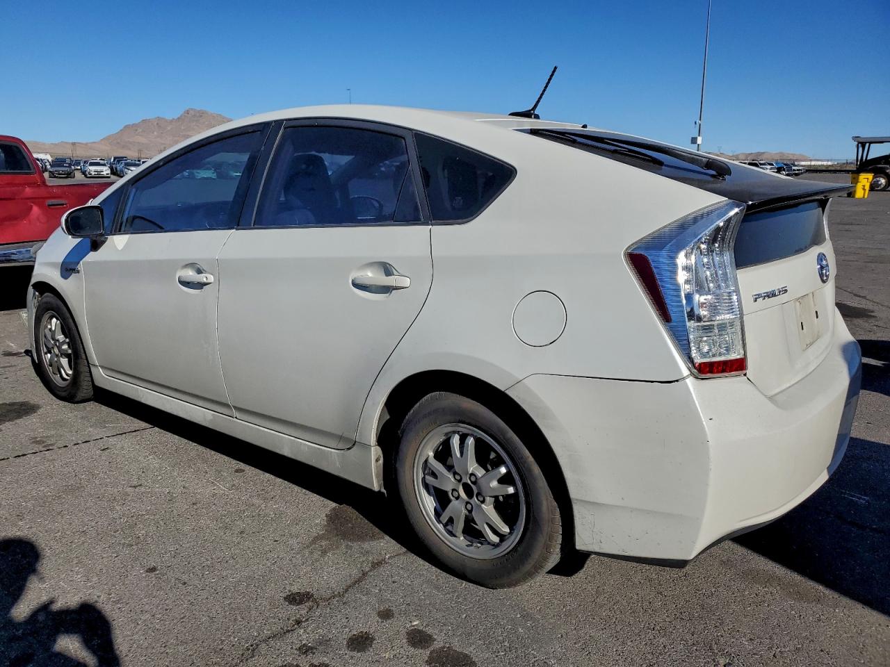 2010 TOYOTA PRIUS photo 2