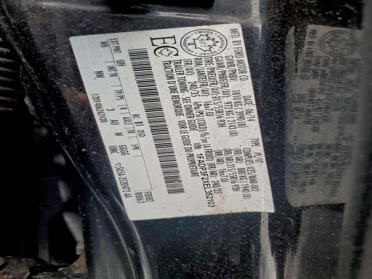 2014 FORD FOCUS SE photo 12
