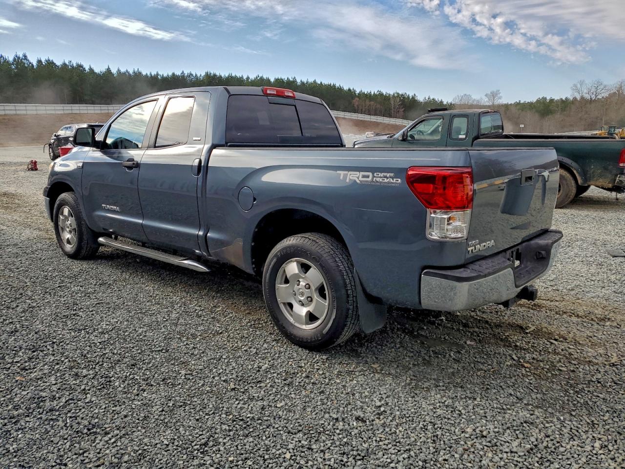 2010 TOYOTA TUNDRA DOUBLE CAB SR5 photo 4
