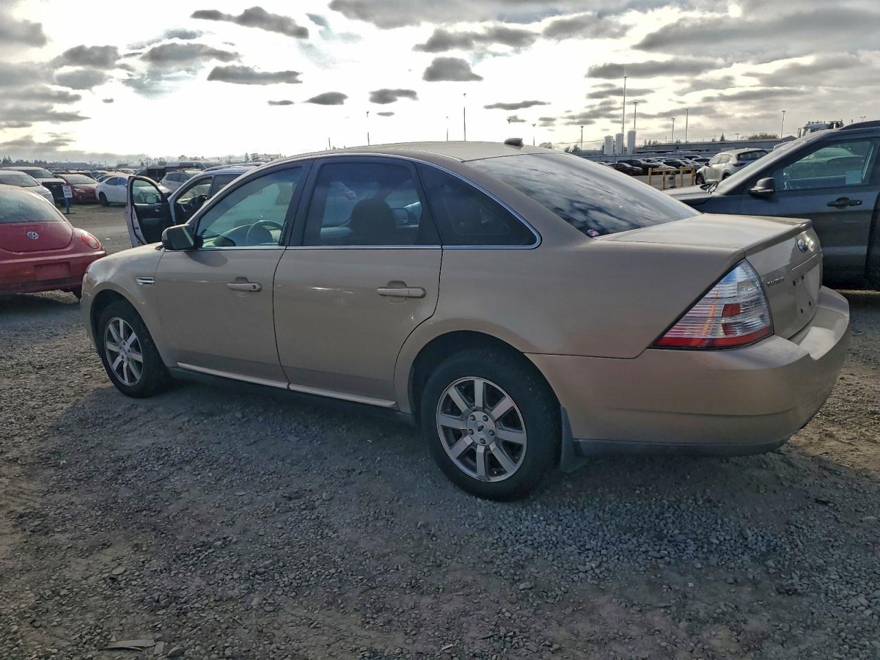 2008 FORD TAURUS SEL photo 2