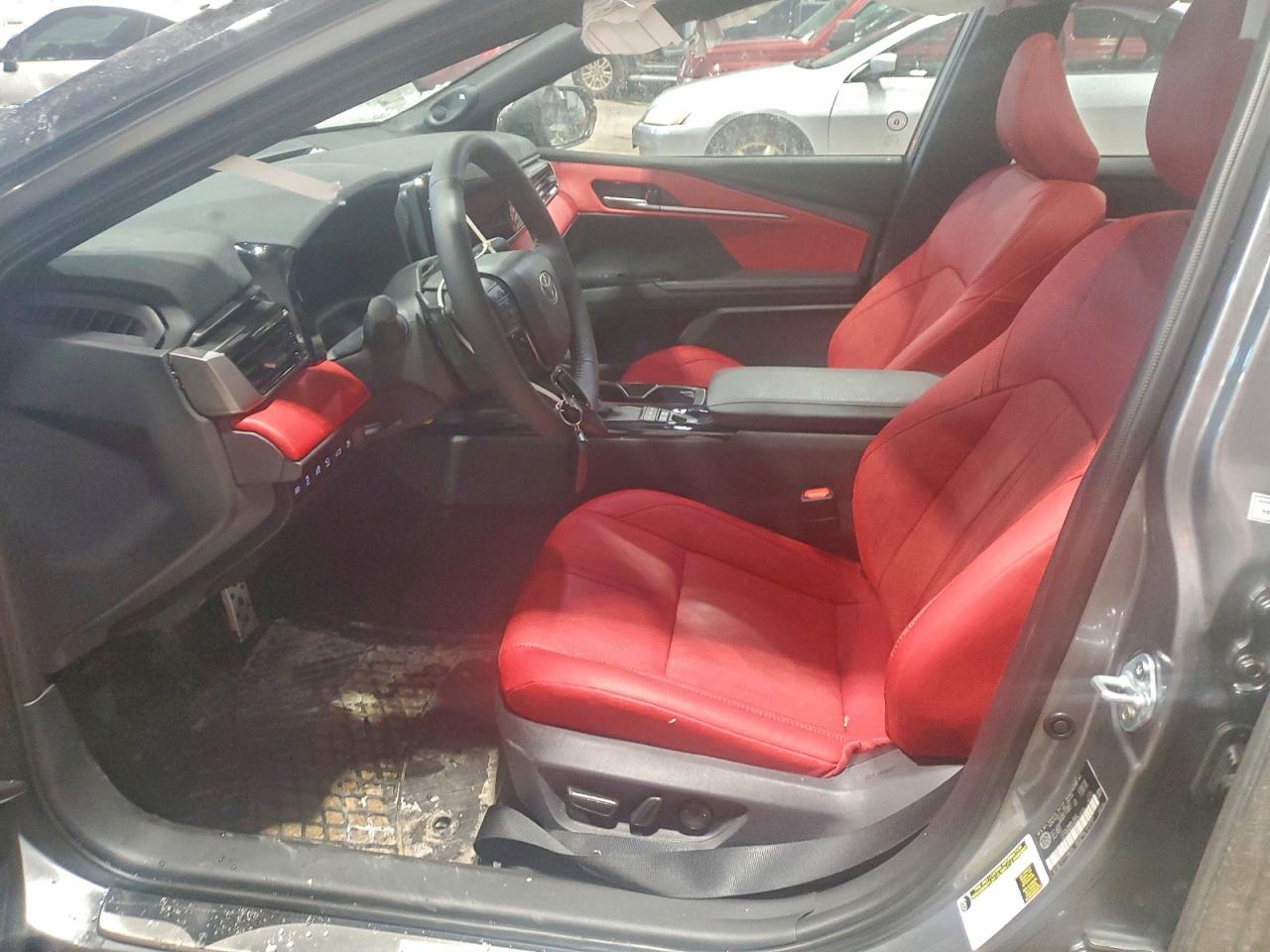 2025 TOYOTA CAMRY XSE photo 7
