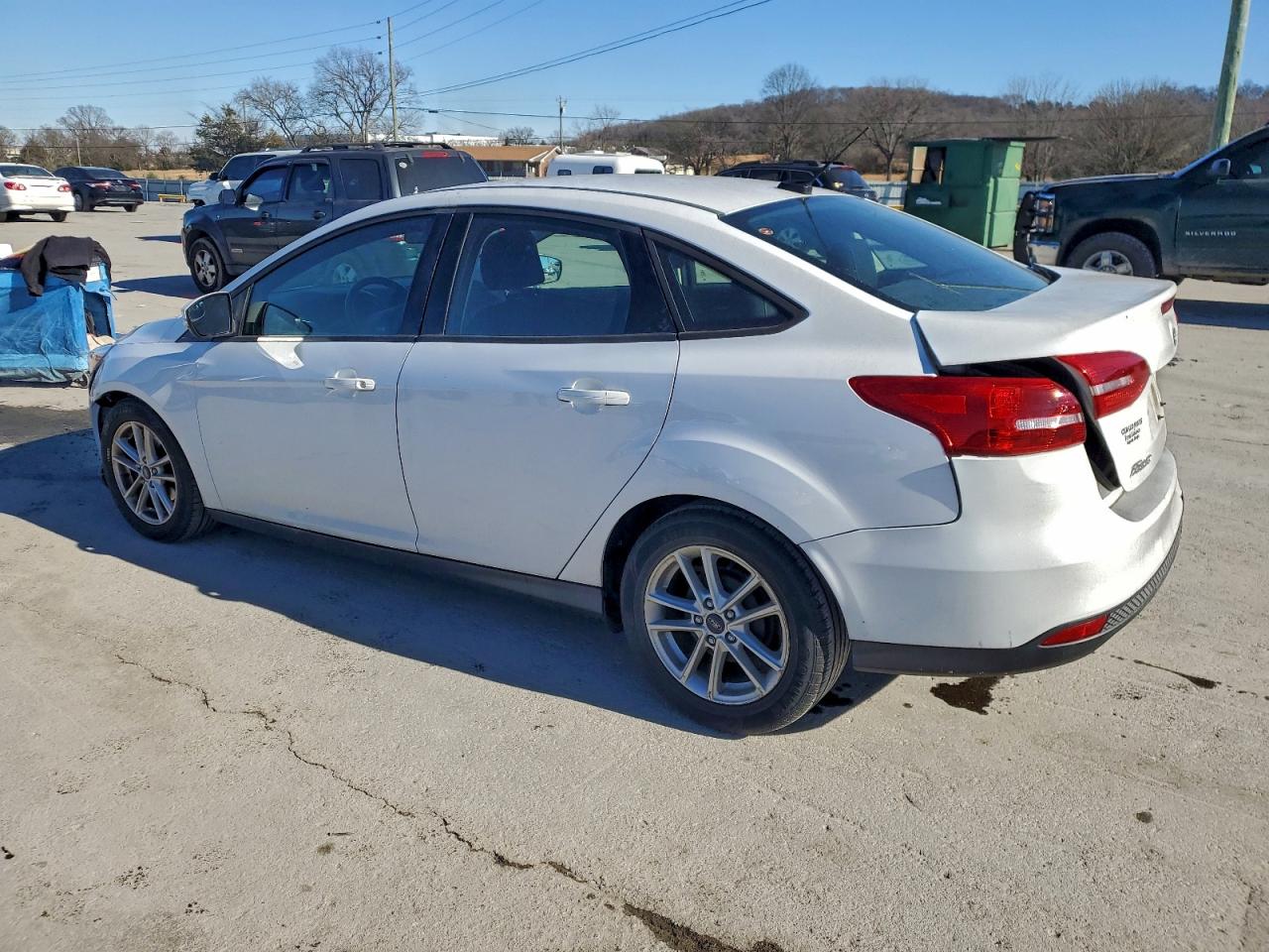 2017 FORD FOCUS SE photo 3