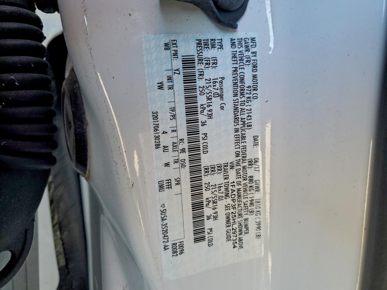 2017 FORD FOCUS SE photo 25
