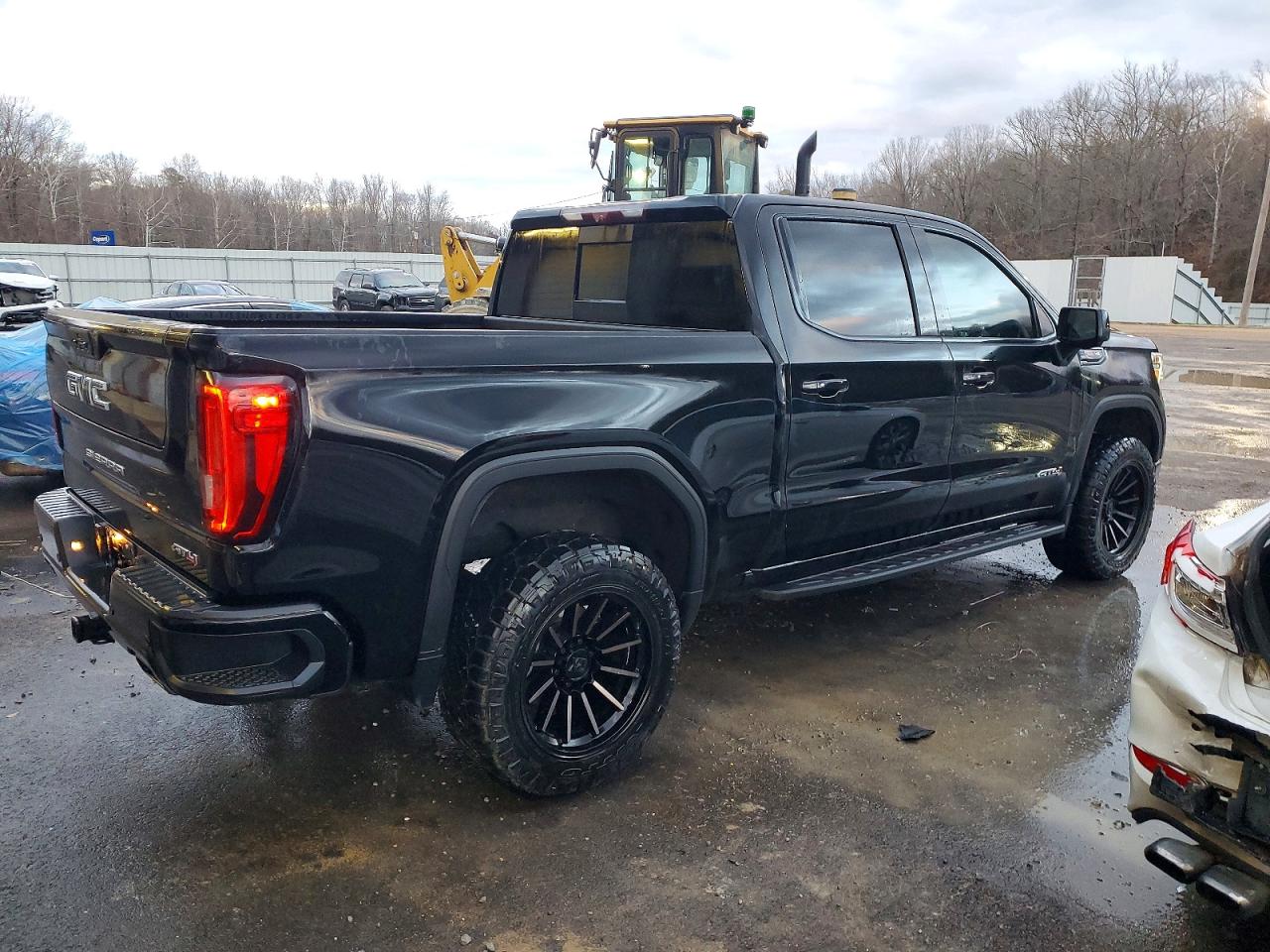 2021 GMC SIERRA K1500 AT4 photo 3