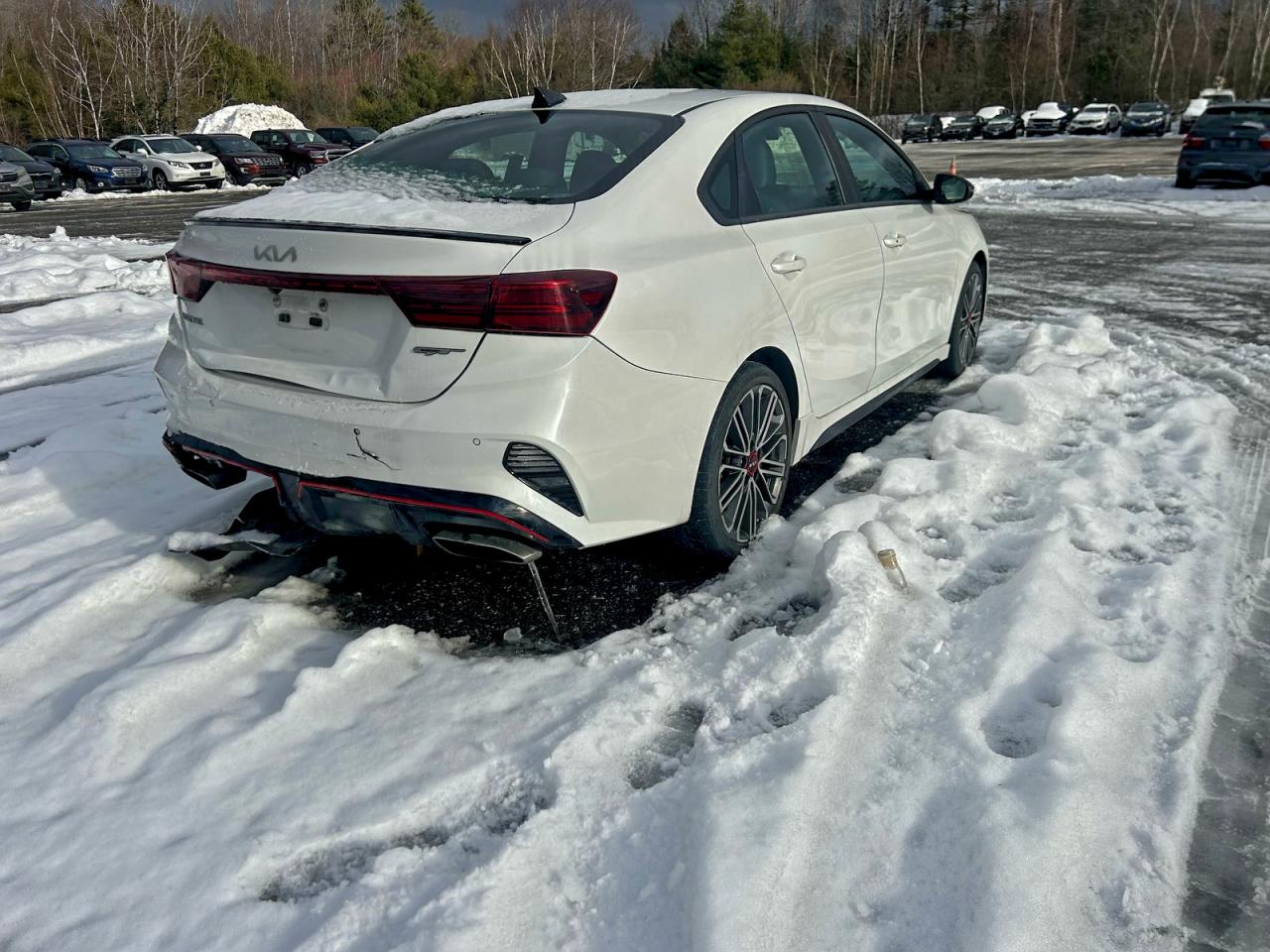 2023 KIA FORTE GT photo 4