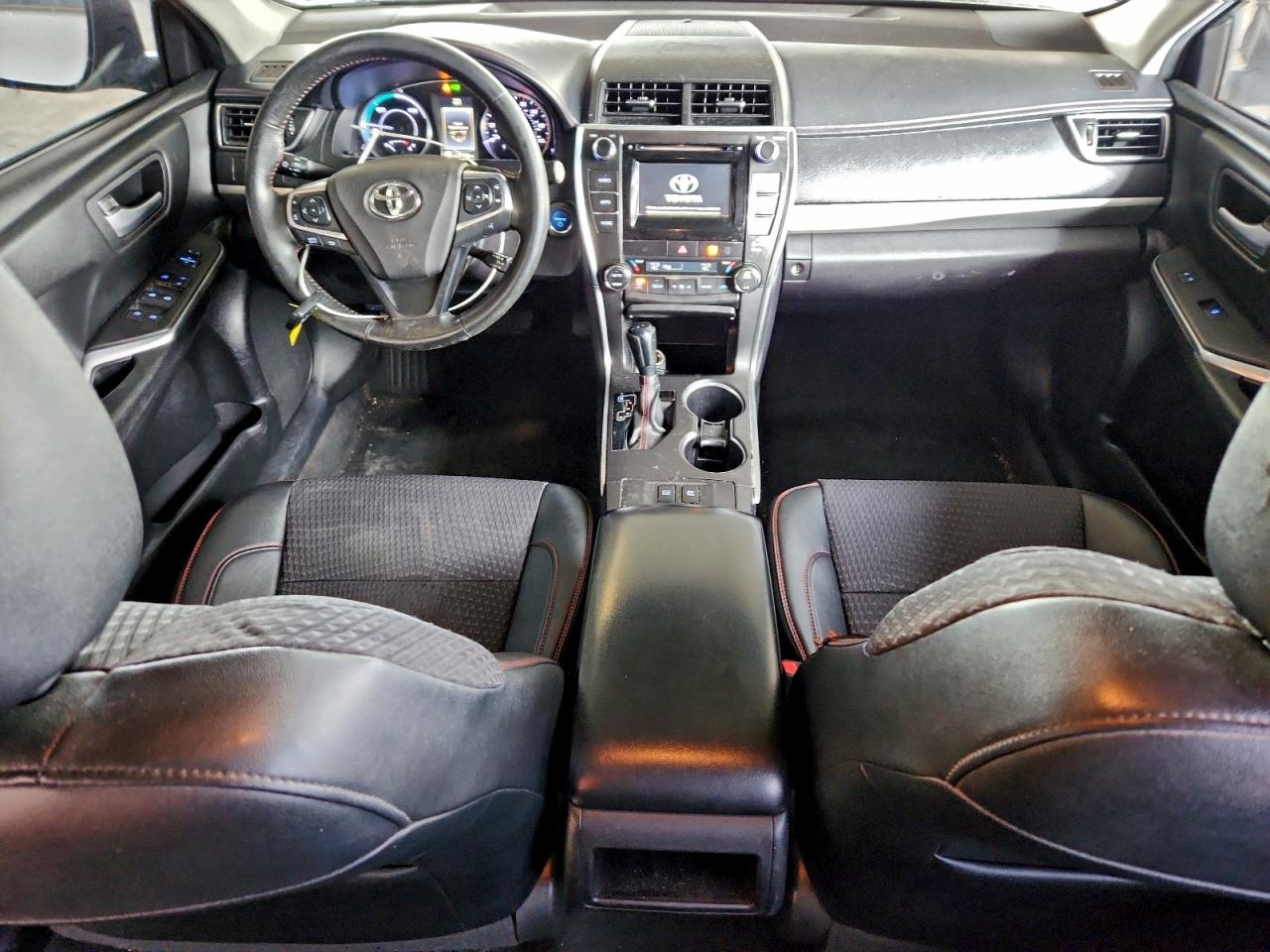 2015 TOYOTA CAMRY HYBRID photo 15