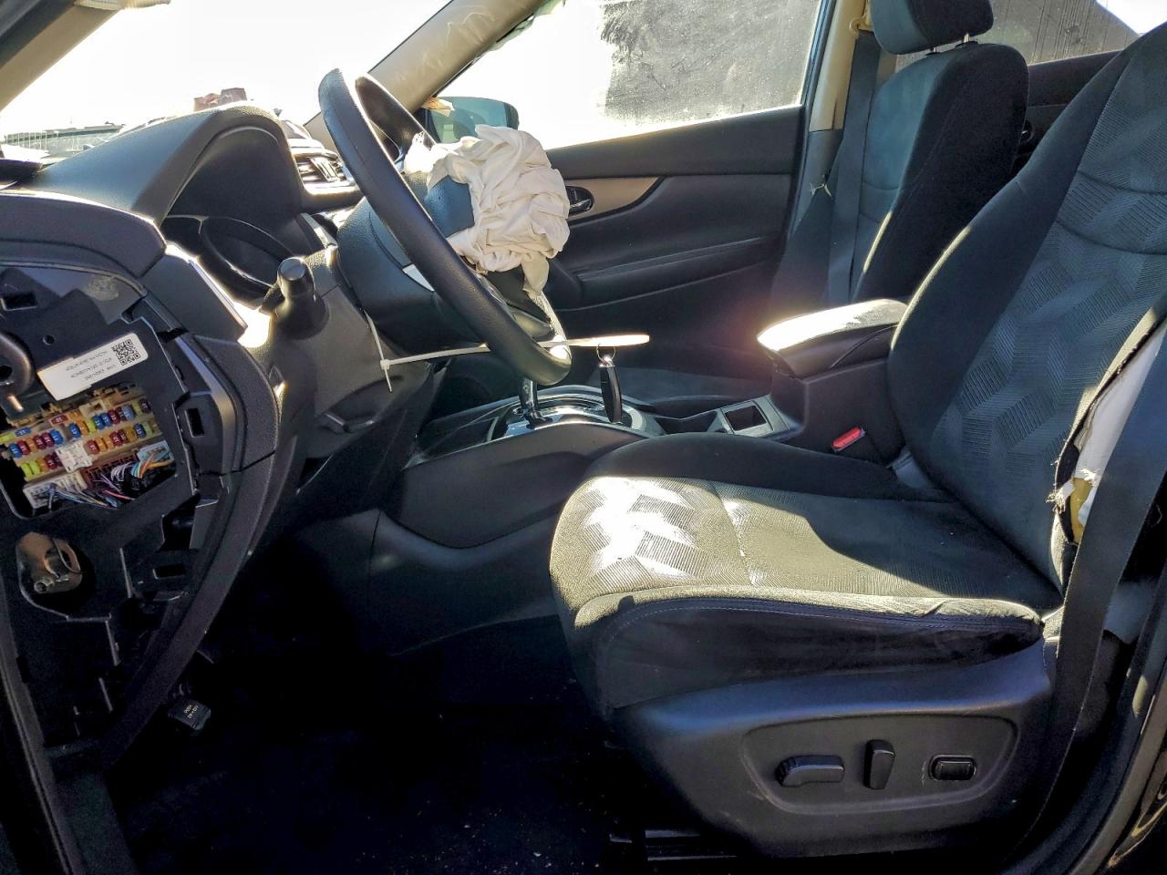 2016 NISSAN ROGUE S photo 25