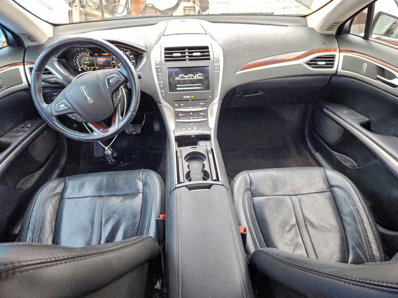 2016 LINCOLN MKZ photo 8