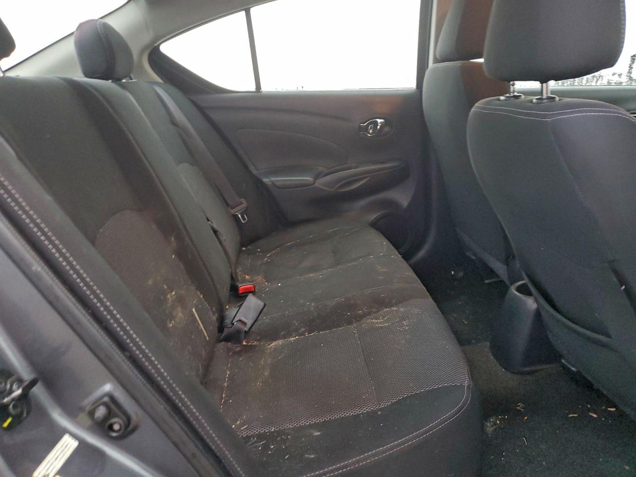 2018 NISSAN VERSA S photo 19