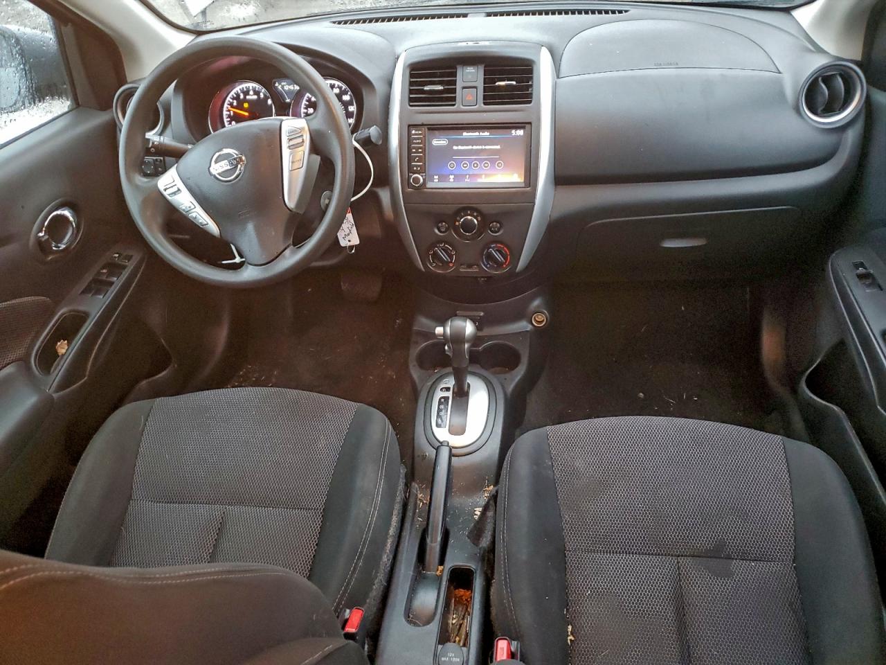 2018 NISSAN VERSA S photo 15