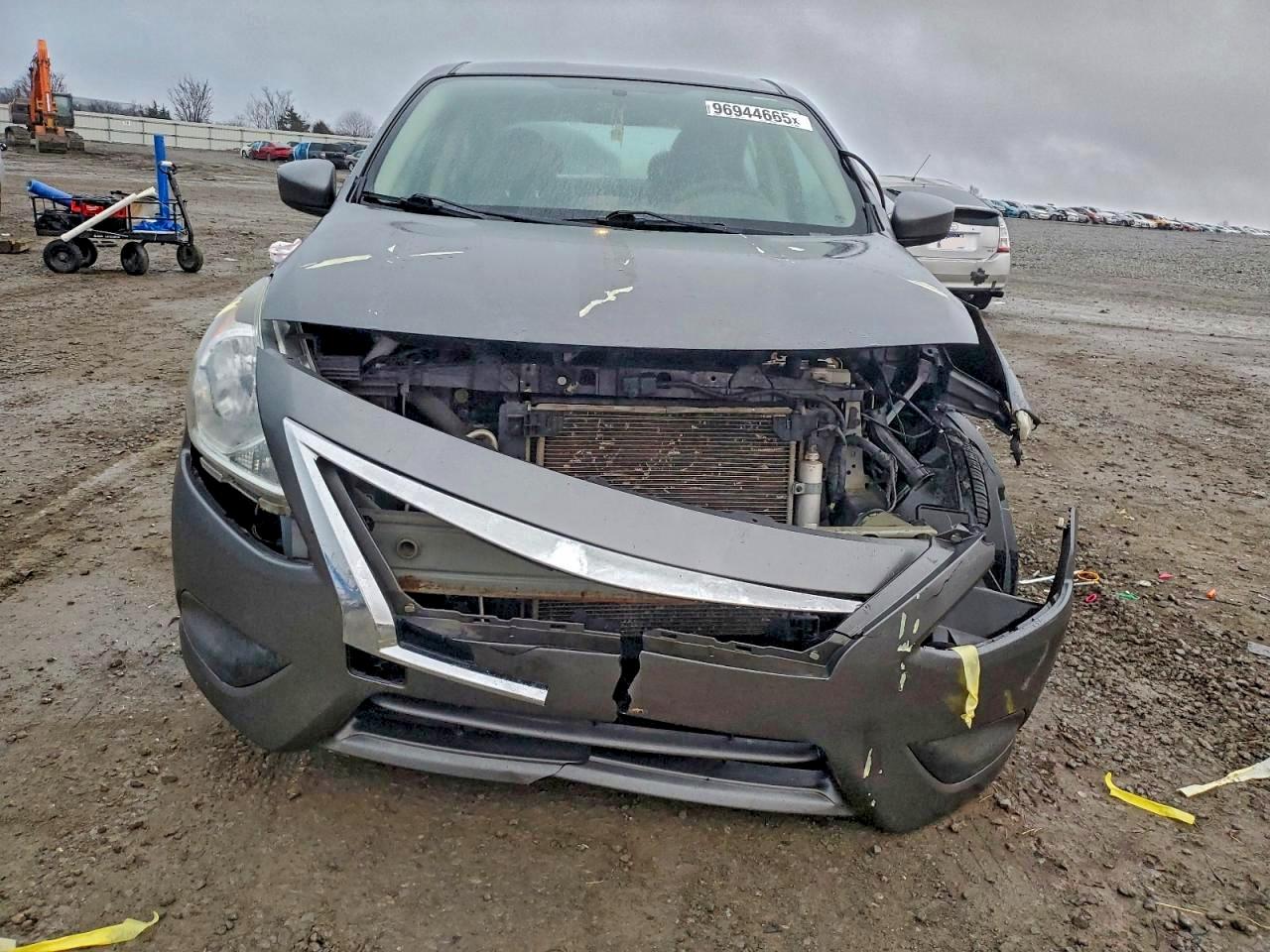 2018 NISSAN VERSA S photo 9