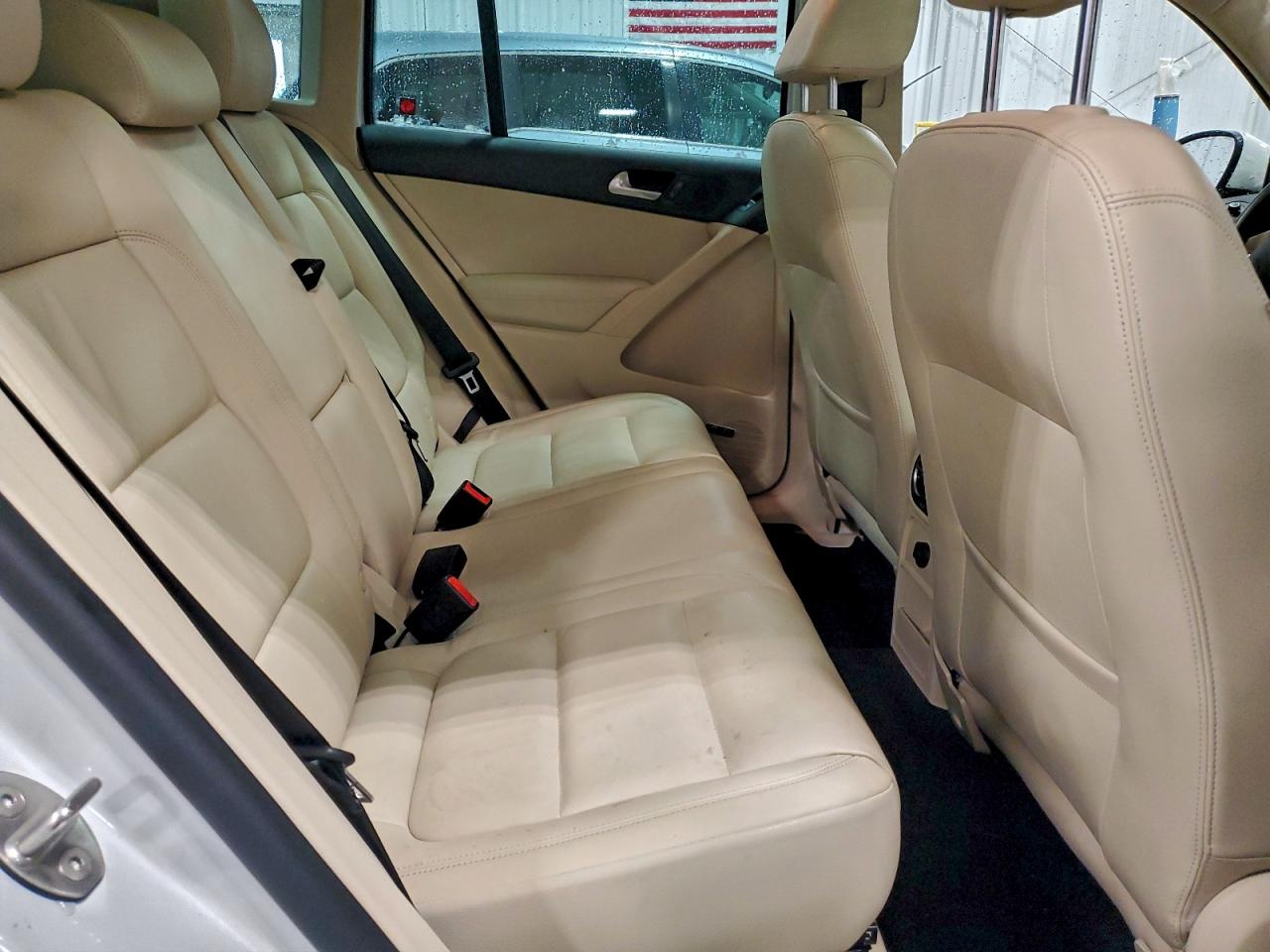 2016 VOLKSWAGEN TIGUAN S photo 21