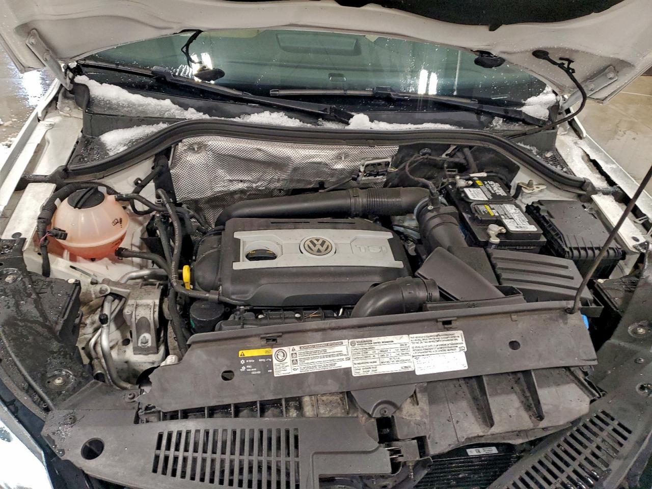 2016 VOLKSWAGEN TIGUAN S photo 23