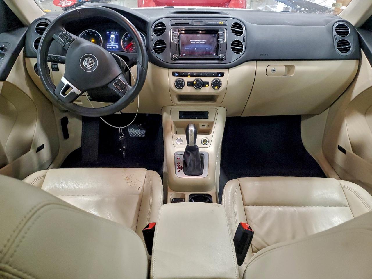 2016 VOLKSWAGEN TIGUAN S photo 15