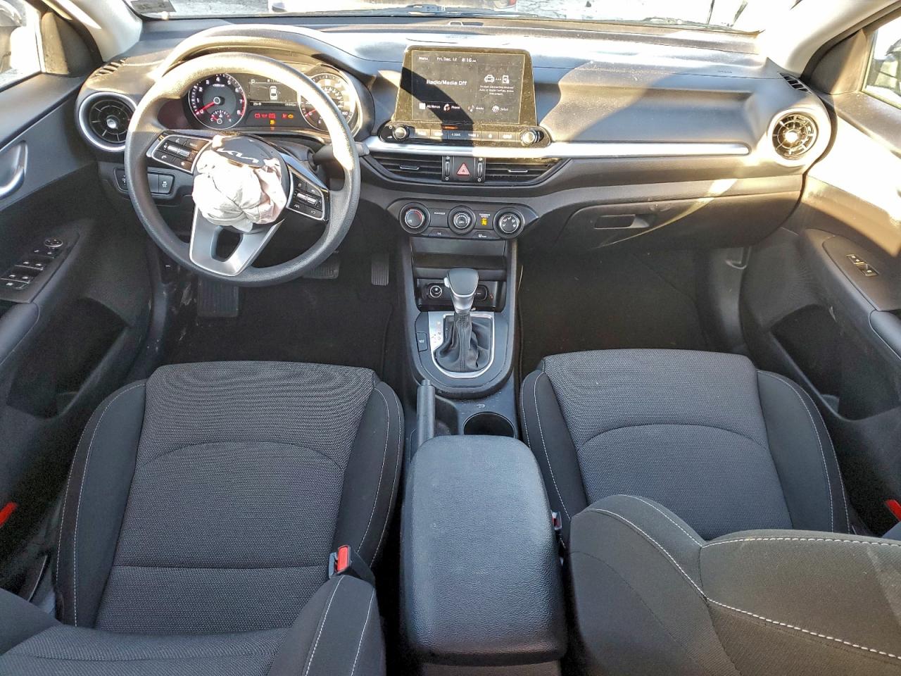 2023 KIA FORTE LXS photo 15