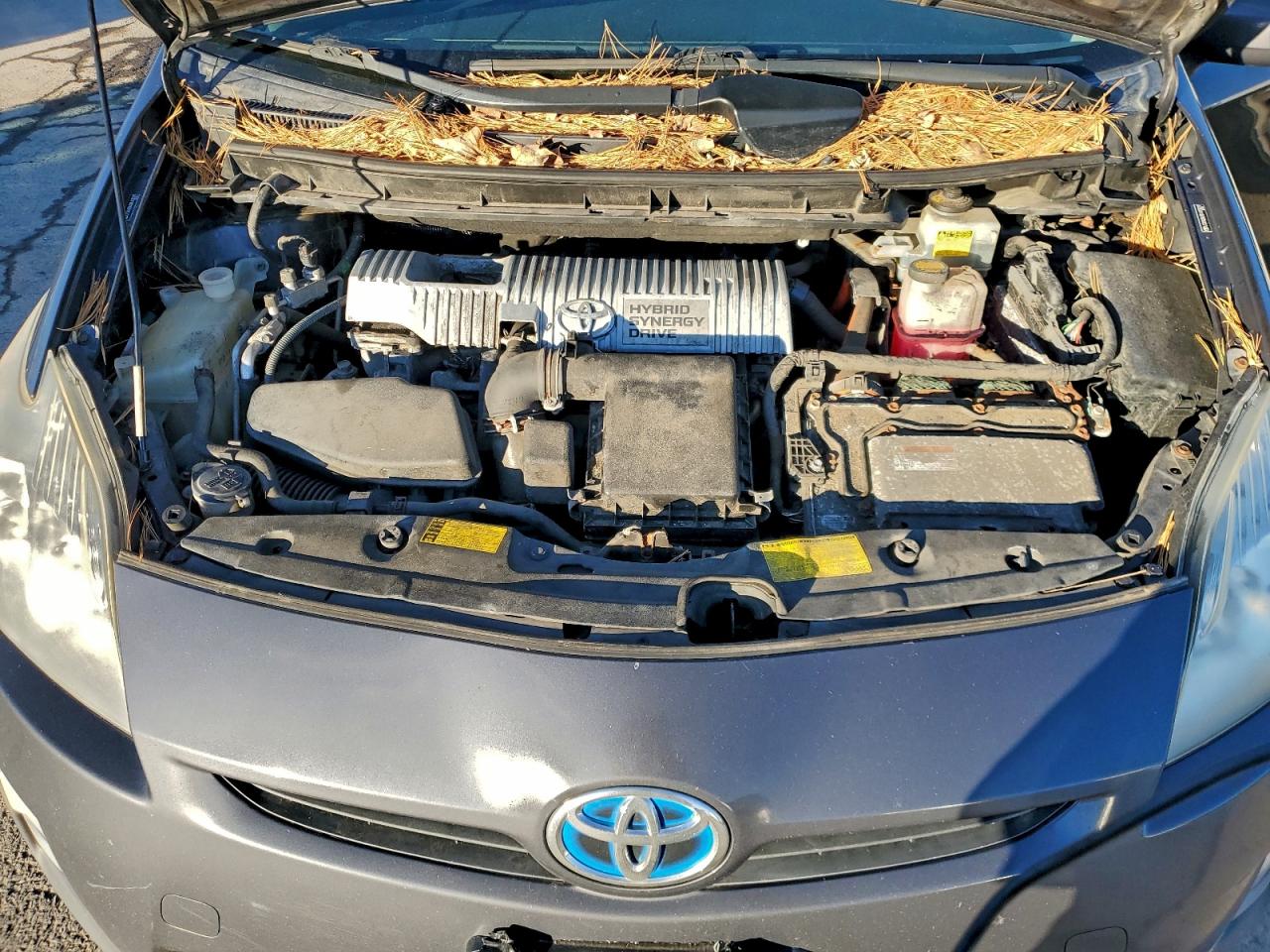 2011 TOYOTA PRIUS photo 21