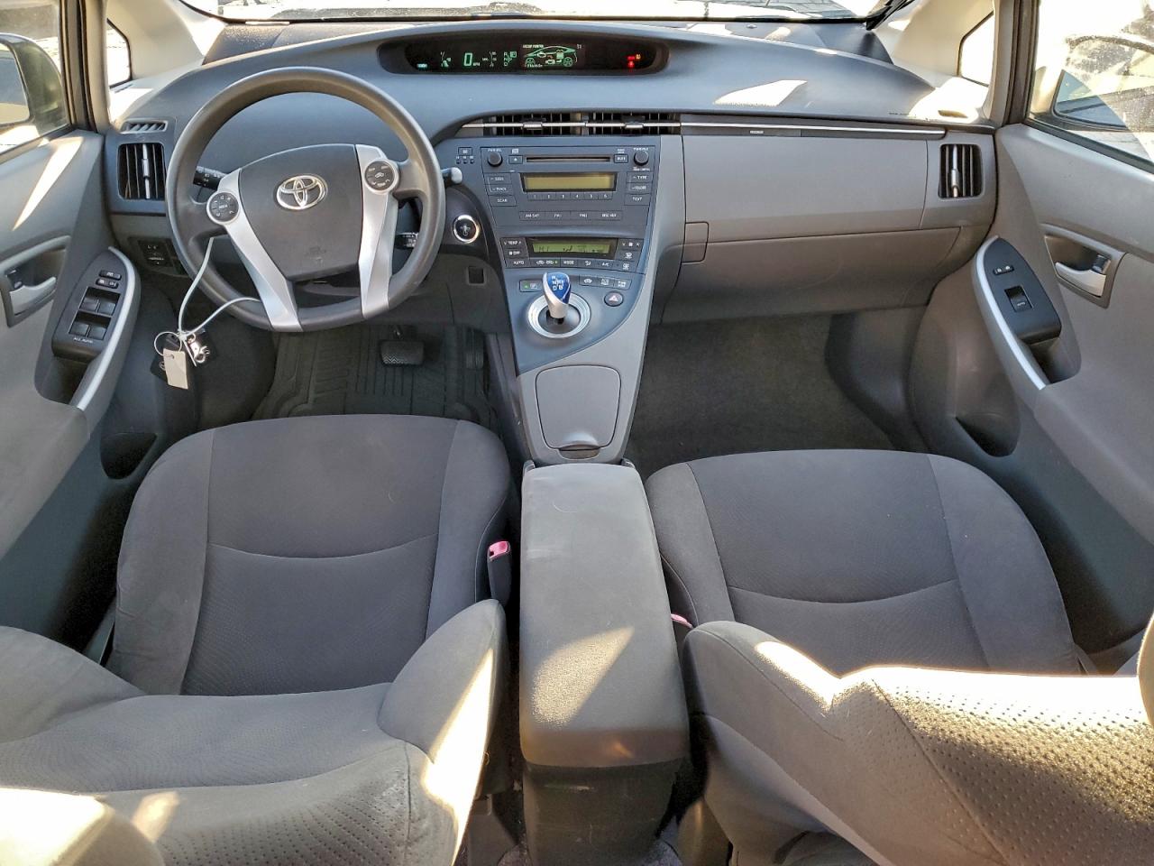 2011 TOYOTA PRIUS photo 15