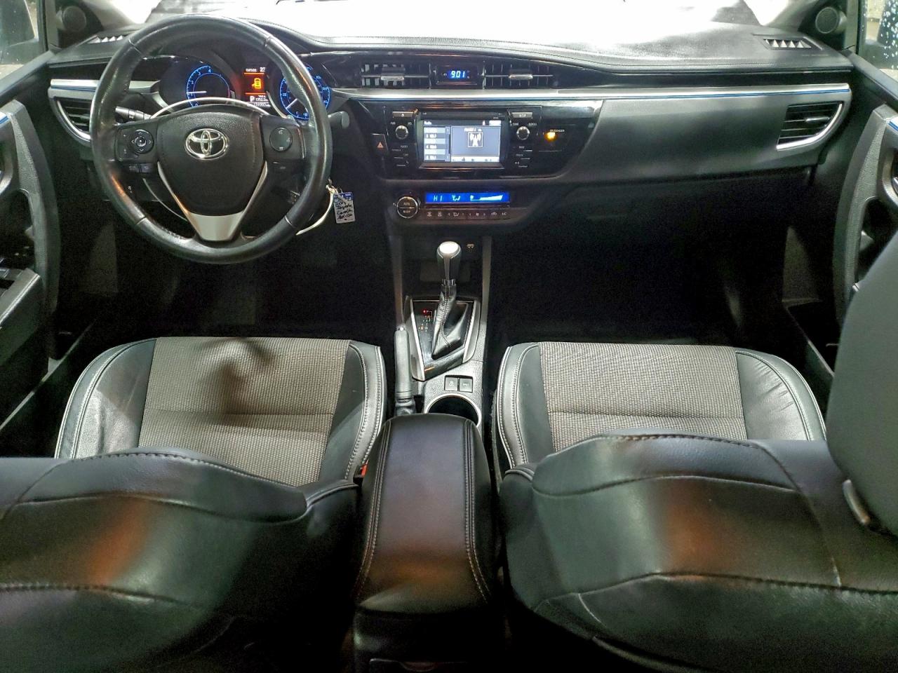 2014 TOYOTA COROLLA L photo 15