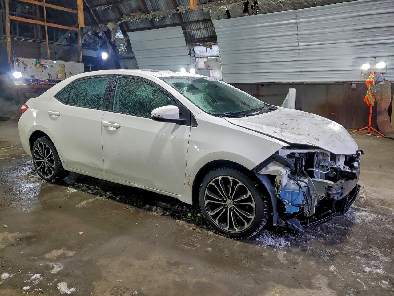 2014 TOYOTA COROLLA L photo 7