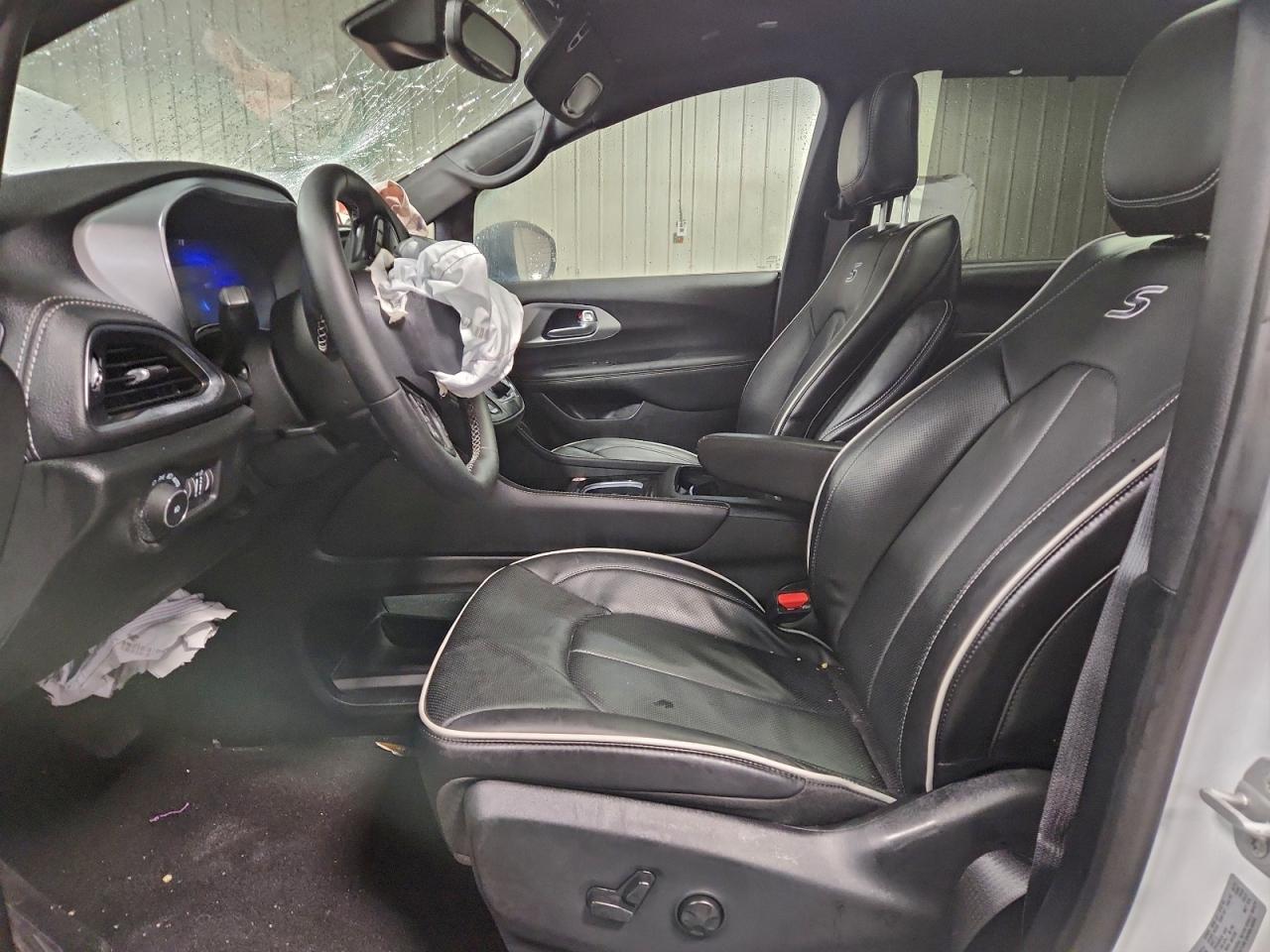 2026 CHRYSLER PACIFICA LIMITED photo 13