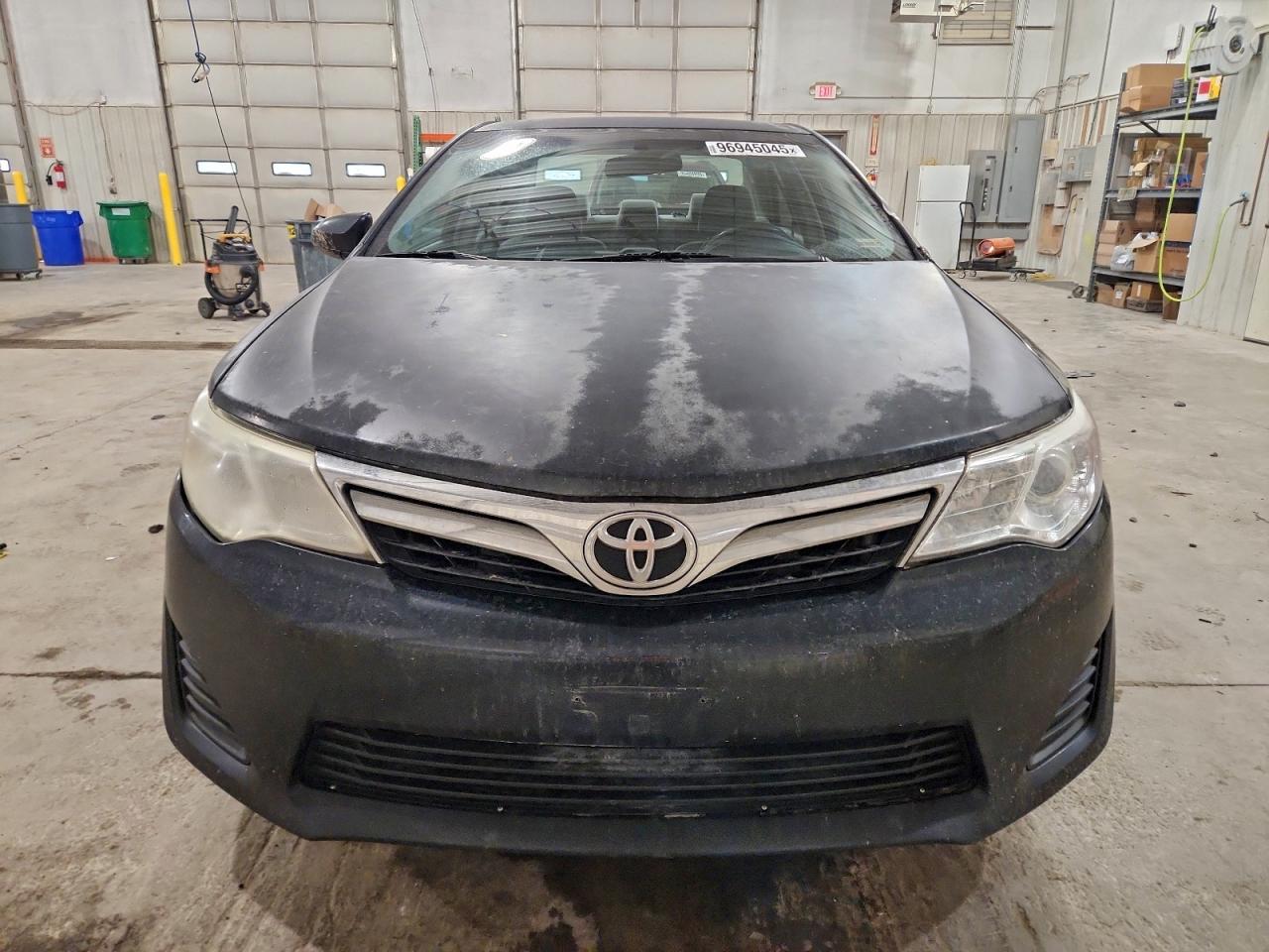 2012 TOYOTA CAMRY BASE photo 5