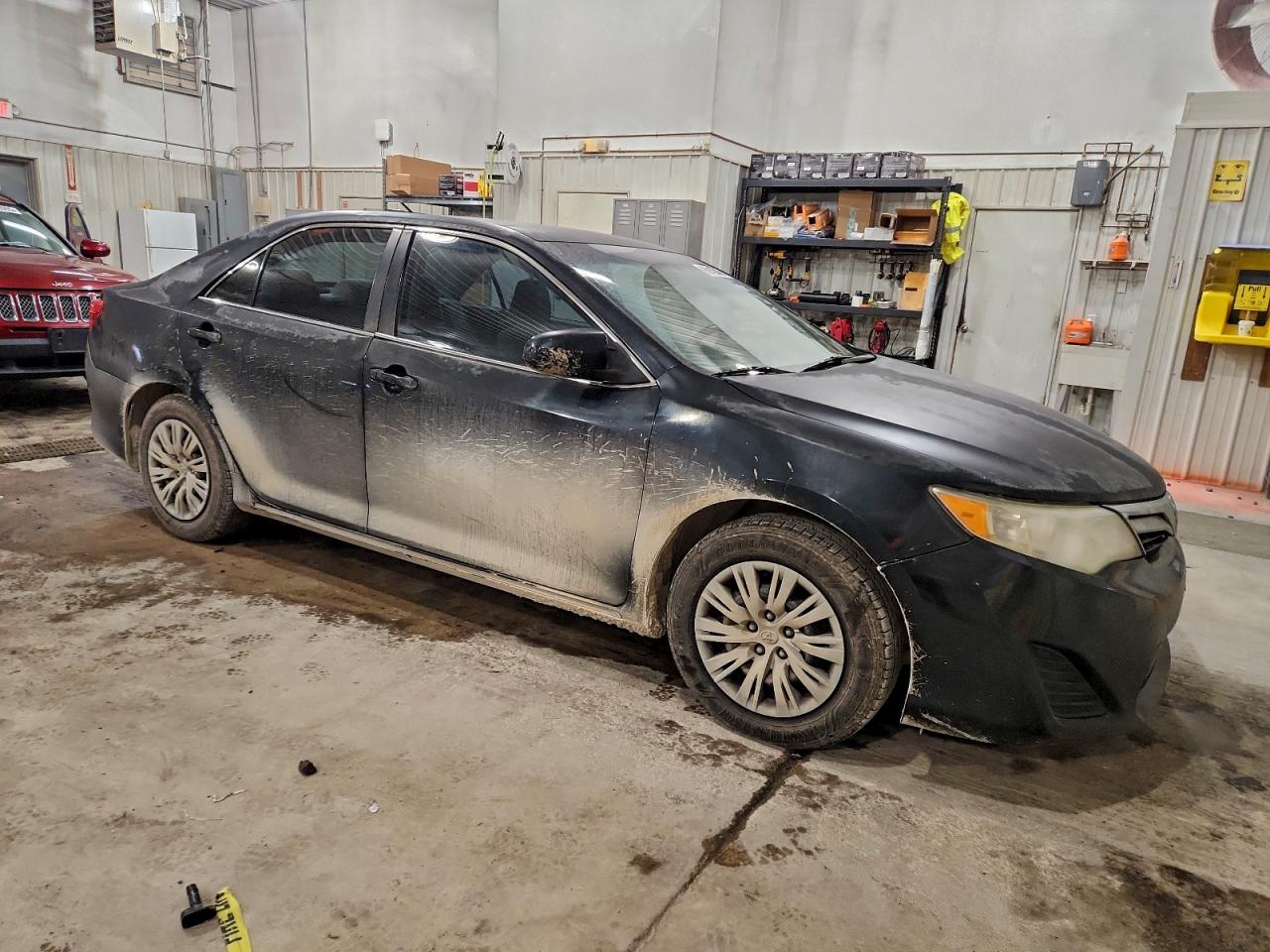 2012 TOYOTA CAMRY BASE photo 4